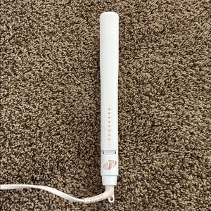 T3 SinglePass 1-Inch Straightening & Styling Iron model 73520